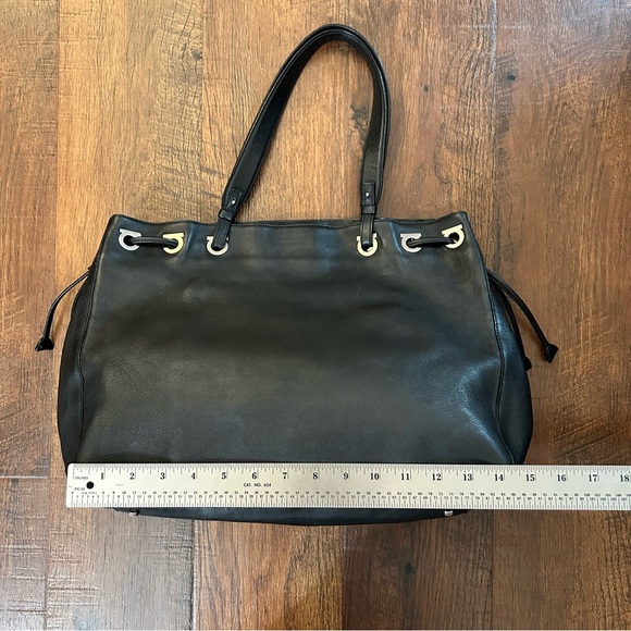 SALVATORE FERRAGAMO black leather tote, made in Italy - Picture 12 of 15